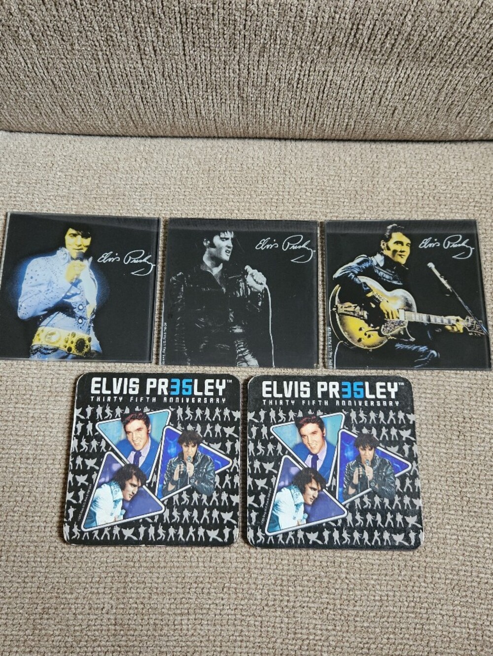 Set Of 5 Elvis Presley Coasters. 3 Glass, 2 Cork